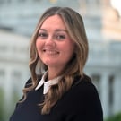 Headshot_LindseyJones_1000x1000